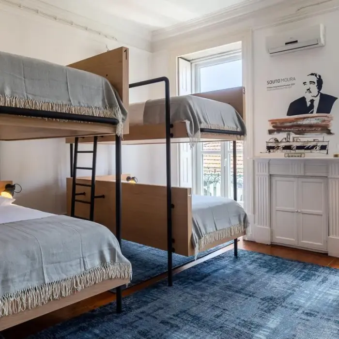 Gallery Hostel Porto - Alojamento com Identidade Artística e Experiência Cultural
